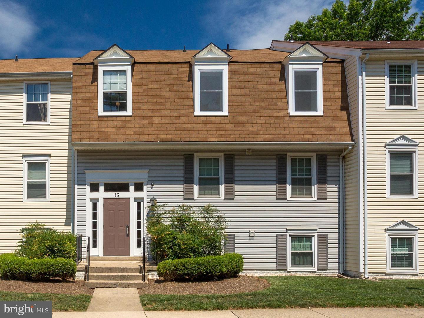 13 Pickering Court - 102