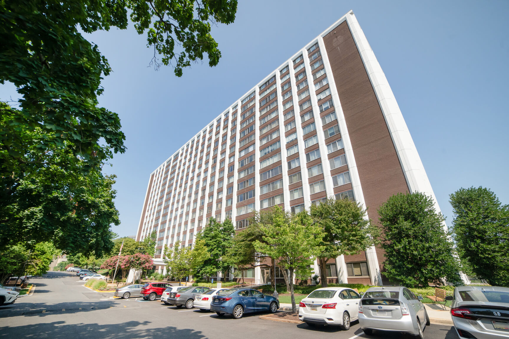 11801 Rockville Pike - 1513